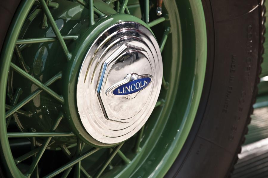 Колеса Lincoln Model KB Coupe by Judkins (244-B) 1932 года  (фото 46 из 52)